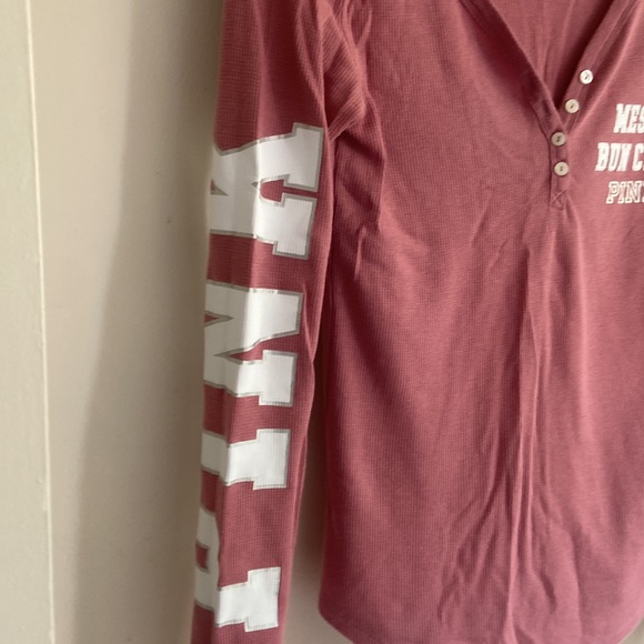 Victoria’s Secret long sleeve, Henny Pink Medium, fitted - Picture 3 of 4